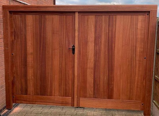 solid timber gates for driveway security