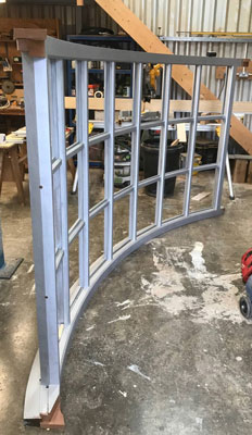 Heritage replacement curved bay window with multi pane glazing